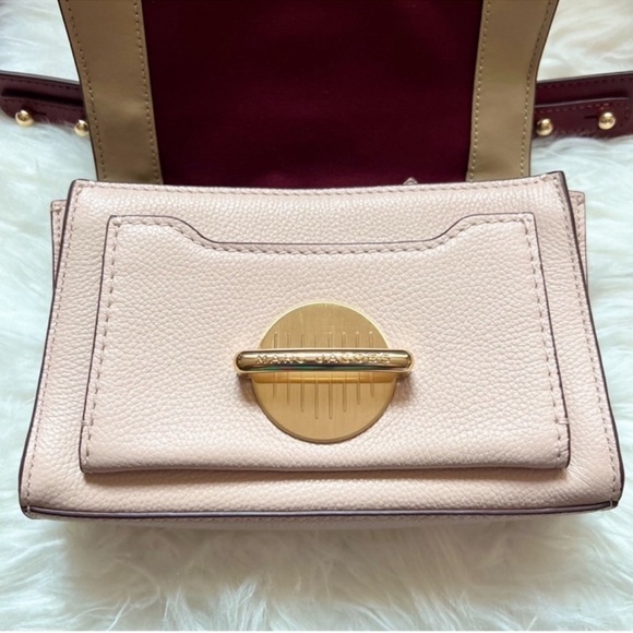 New! Marc Jacobs Tuck Lock Pebbled Leather Crossbody Shoulder Bag in Rose Dust - Picture 6 of 11